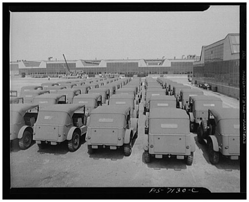 Photo: Arthur S. Siegel, 1942. Chrysler Corporation Dodge truck plant